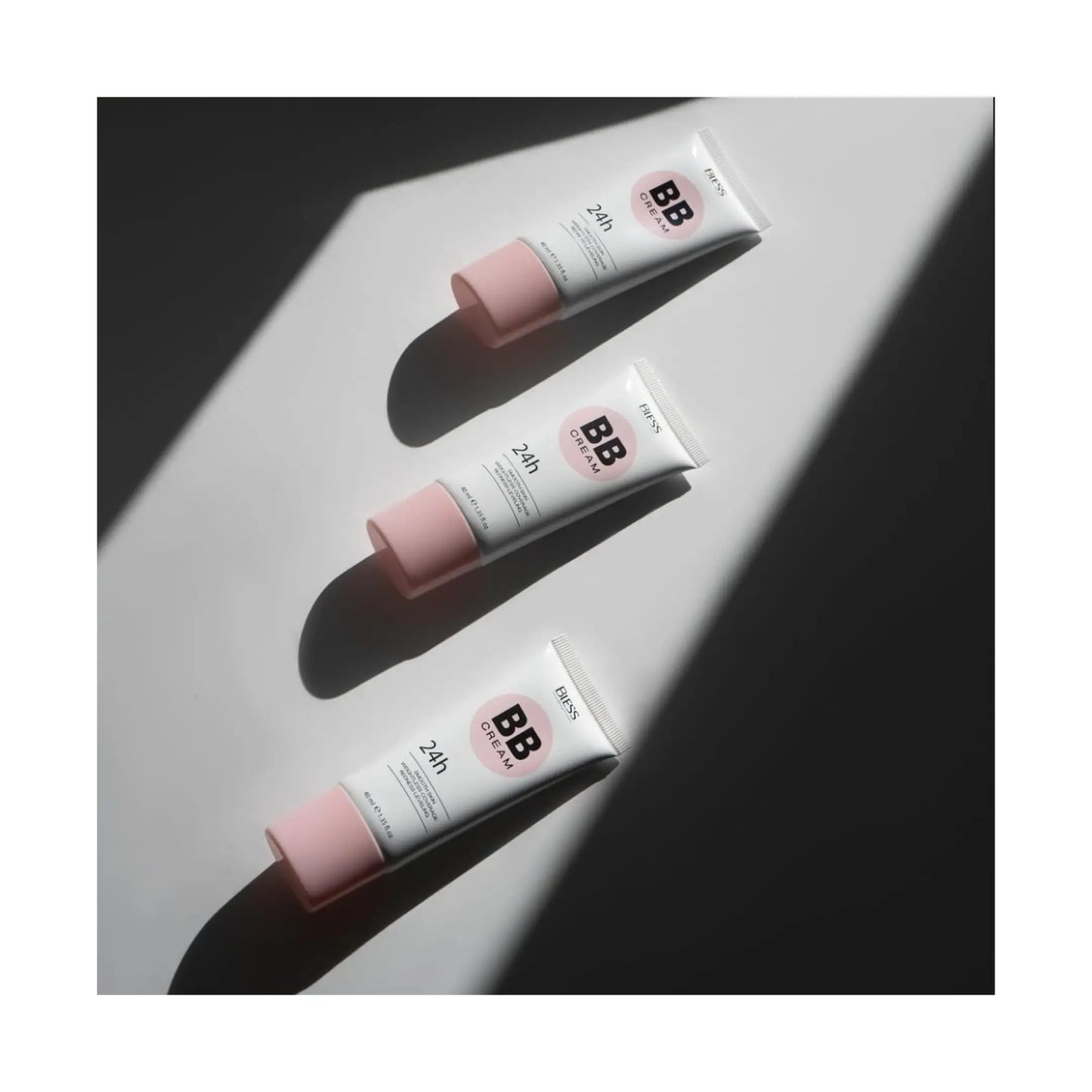 BB крем для обличчя Smooth Skin 24H Тональна основа